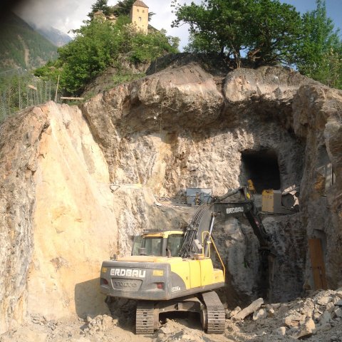 felsaushub_juval_messner_01.jpg