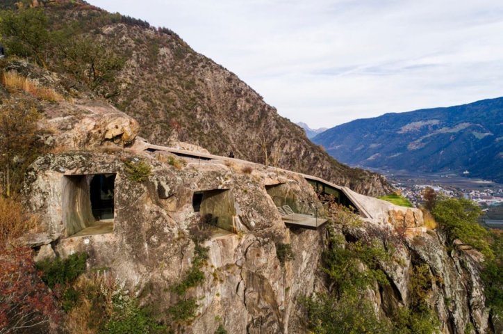 haus_im_felsen_reinhold_messner_2014-11-14_28_albrecht_auer.jpg